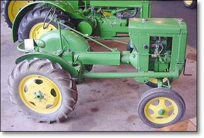 The unstyled John Deere L, photo by Deerely Departed.us