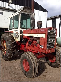 IHC Wheatland model 1256 tractor