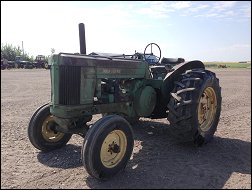 John Deere Model 60