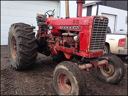 1206 IHC Farmall