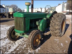 John Deere Model R