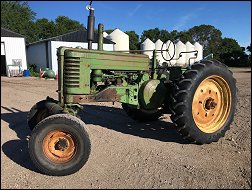 John Deere 1952 Styled AW