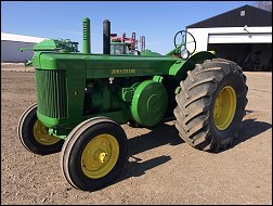 John Deere Model R