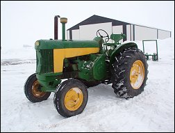 John Deere 730