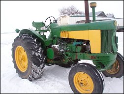 John Deere 730