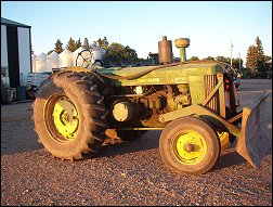 John Deere Model 80