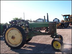 John Deere Model BW