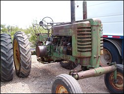 John Deere Model GW