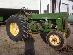 John Deere Model R