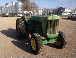 John Deere Model AO