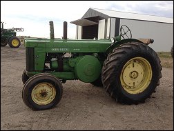 John Deere Model R